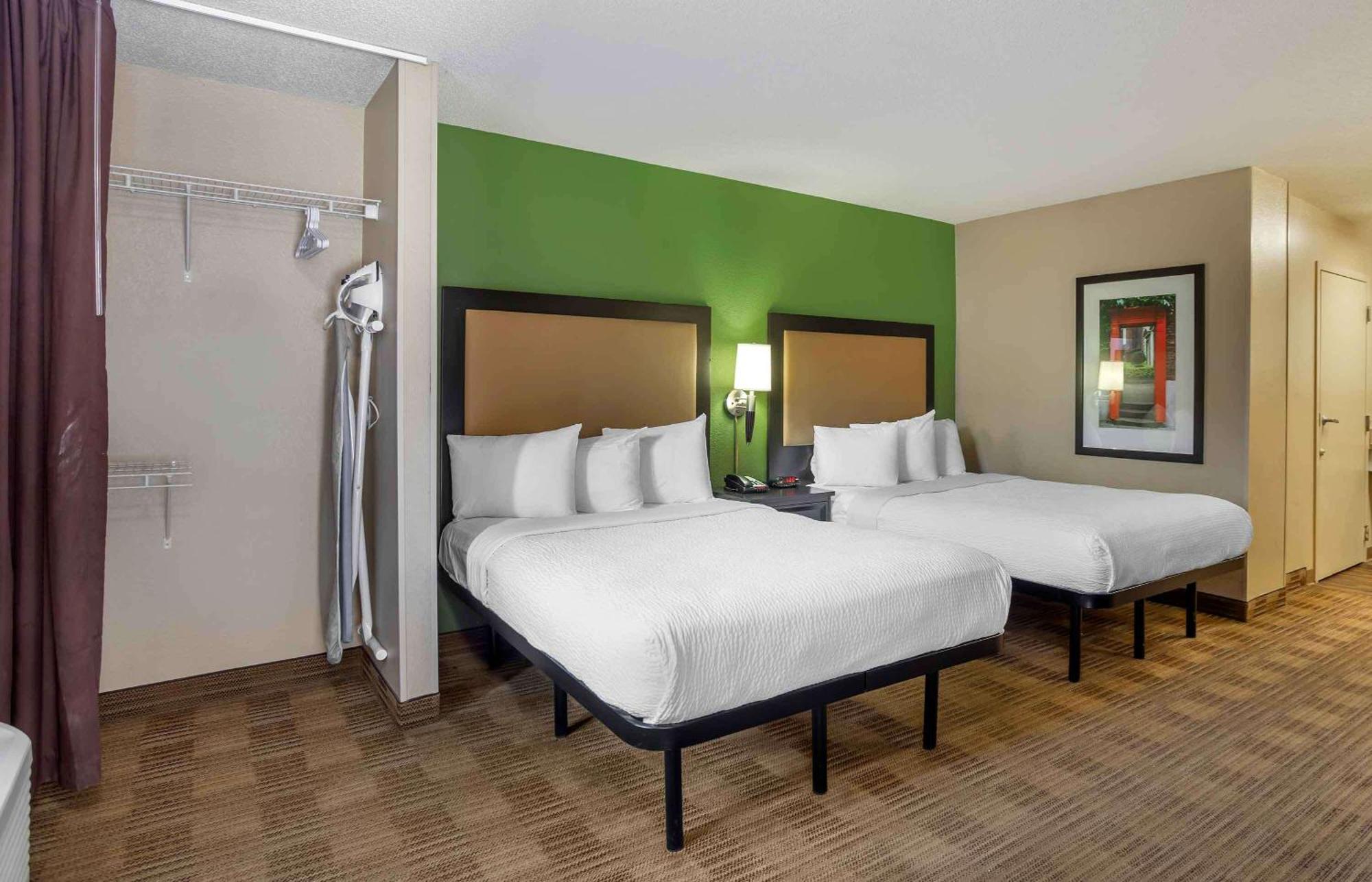 Extended America - Nashville - - South Brentwood